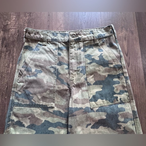 We The Free People Remy Camo Cropped Pants Women 28 Multi Straight Leg - Picture 12 of 14